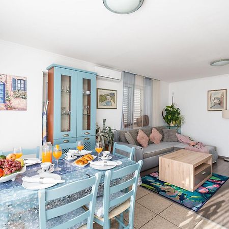 Apartments And Room Lora Dubrovnik Exterior photo