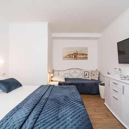 Apartments And Room Lora Dubrovnik Exterior photo