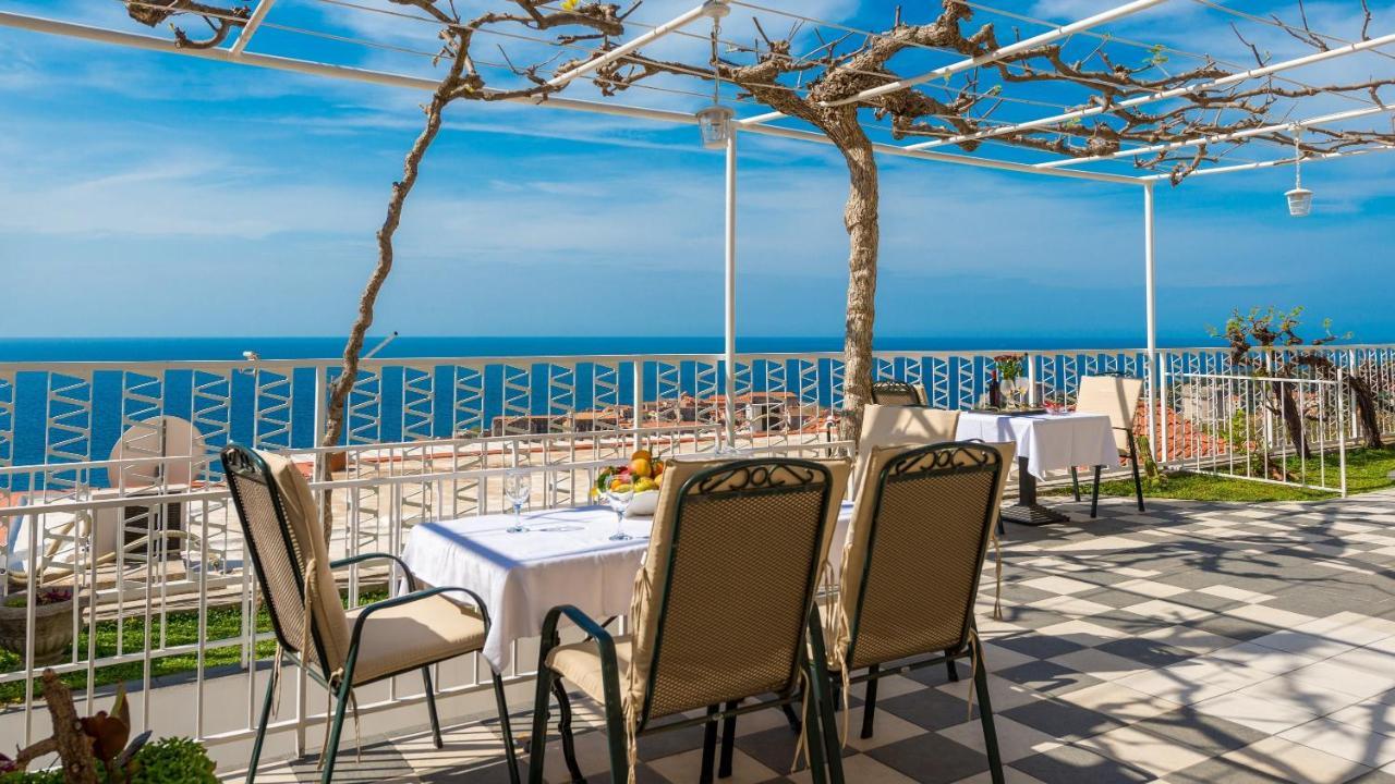 Apartments And Room Lora Dubrovnik Exterior photo