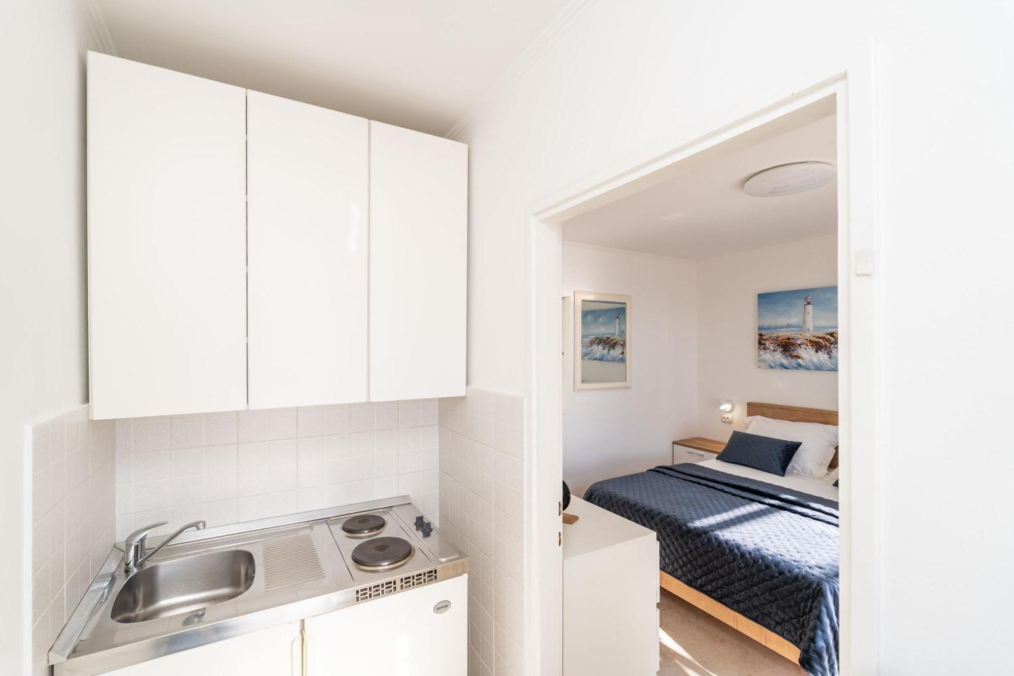 Apartments And Room Lora Dubrovnik Exterior photo