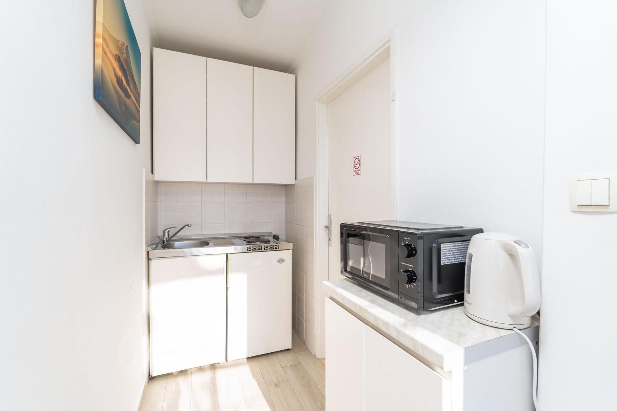 Apartments And Room Lora Dubrovnik Exterior photo