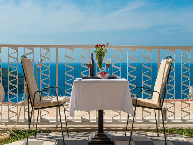 Apartments And Room Lora Dubrovnik Exterior photo