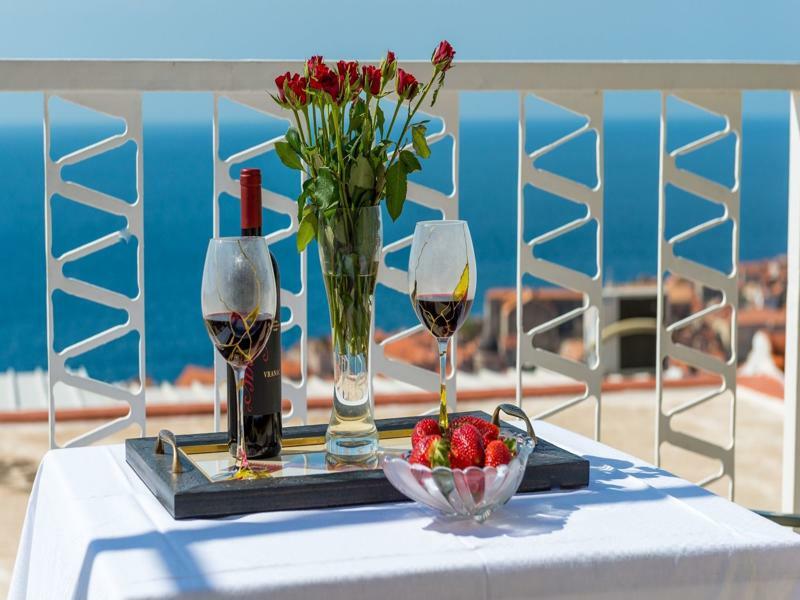 Apartments And Room Lora Dubrovnik Exterior photo