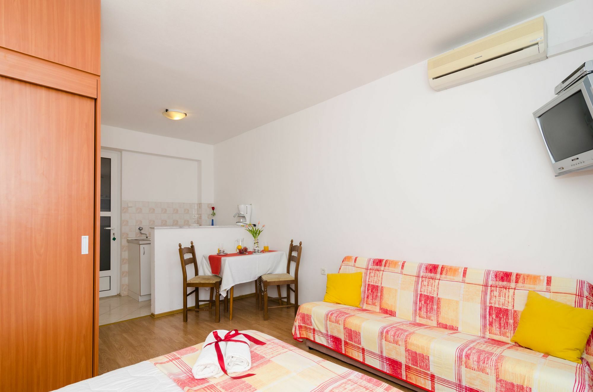 Apartments And Room Lora Dubrovnik Exterior photo